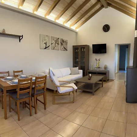 아파트 Katsantonis Luxury House Velonádes