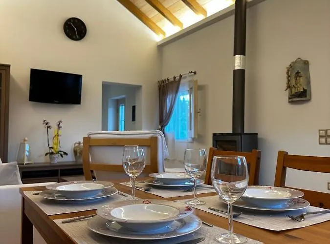 Katsantonis Luxury House Apartment Velonádes